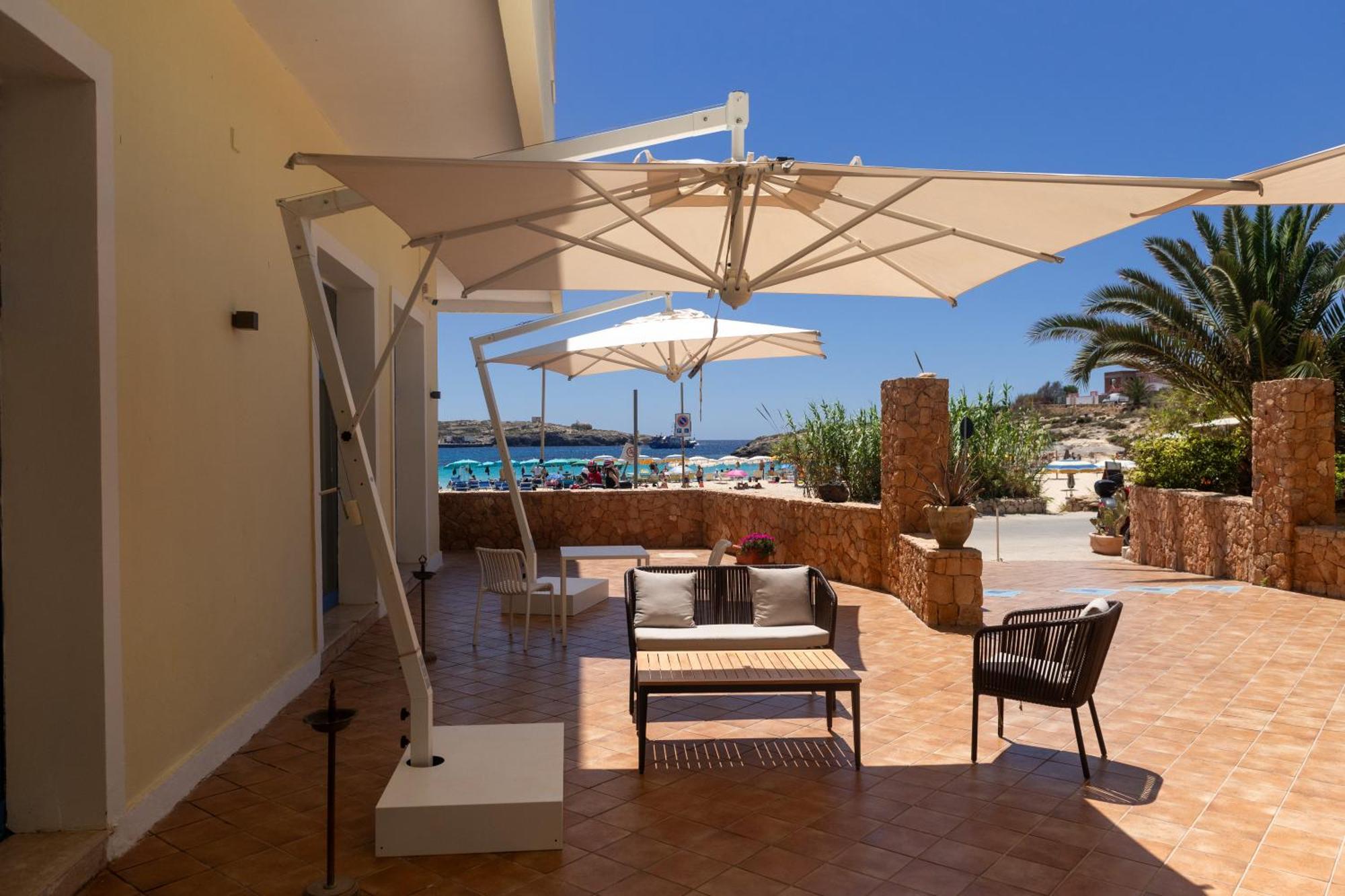 Hotel Baia Turchese Đảo Đảo Lampedusa Ngoại thất bức ảnh