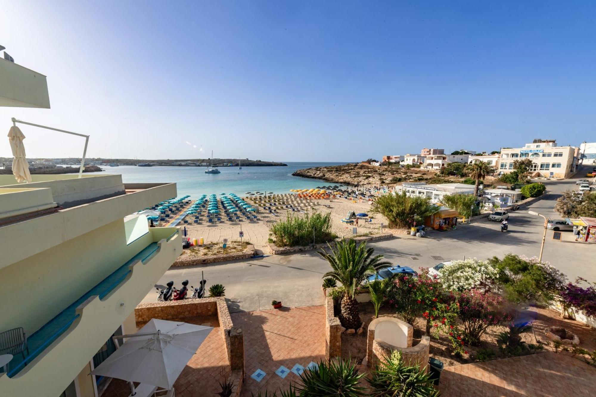 Hotel Baia Turchese Đảo Đảo Lampedusa Ngoại thất bức ảnh